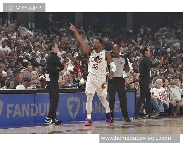 15-16赛季勇士与快船激战回顾：巅峰对决与传奇时刻的交织